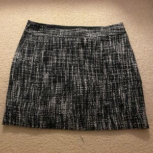 Chic Black and White Tweed Skirt